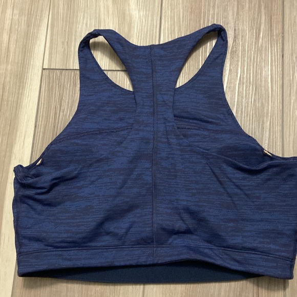 Outdoor Voices | TechSweat™ Crop Top - Women’s Large - Picture 3 of 3